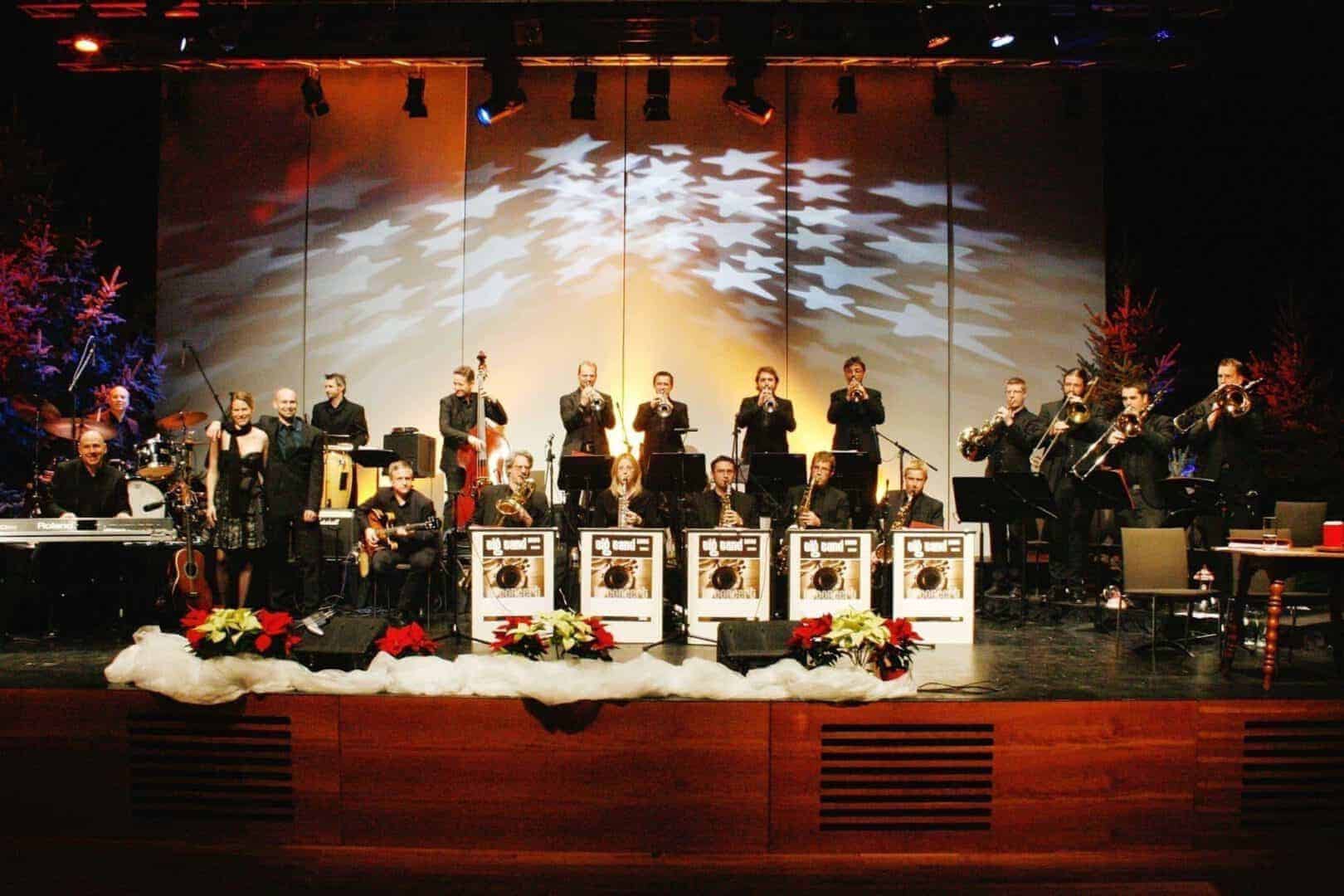 Konzert: Swinging Christmas mit der Big Band 2000